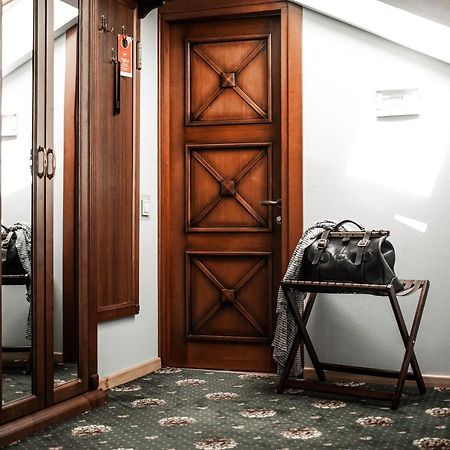 Hotel Ekaterinoslav Dnipro Esterno foto