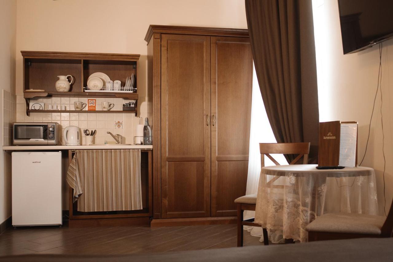 Hotel Ekaterinoslav Dnipro Esterno foto