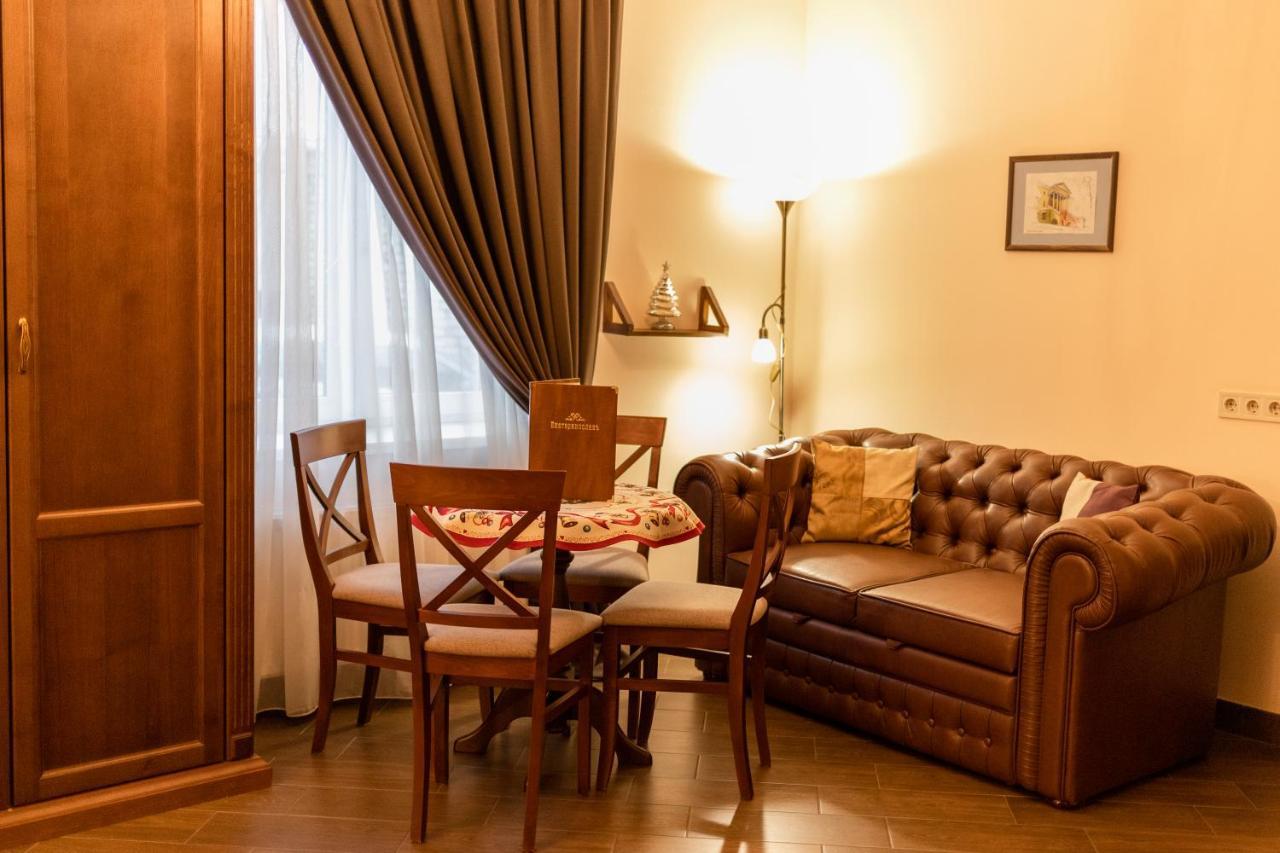 Hotel Ekaterinoslav Dnipro Esterno foto
