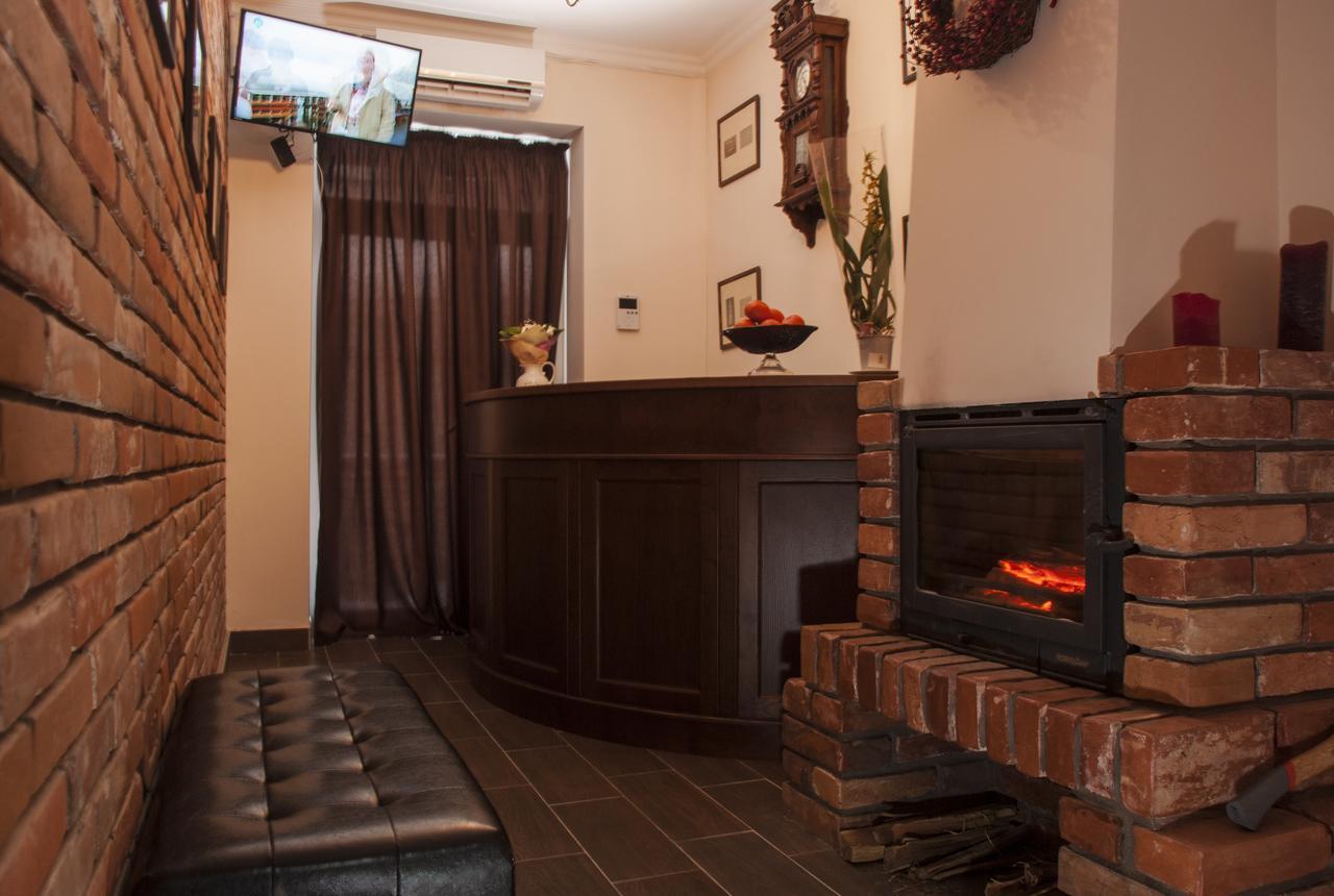 Hotel Ekaterinoslav Dnipro Esterno foto