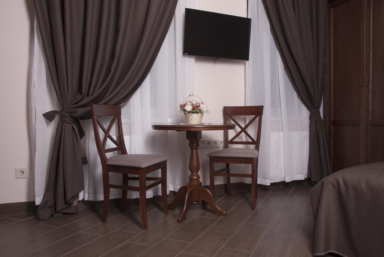 Hotel Ekaterinoslav Dnipro Esterno foto