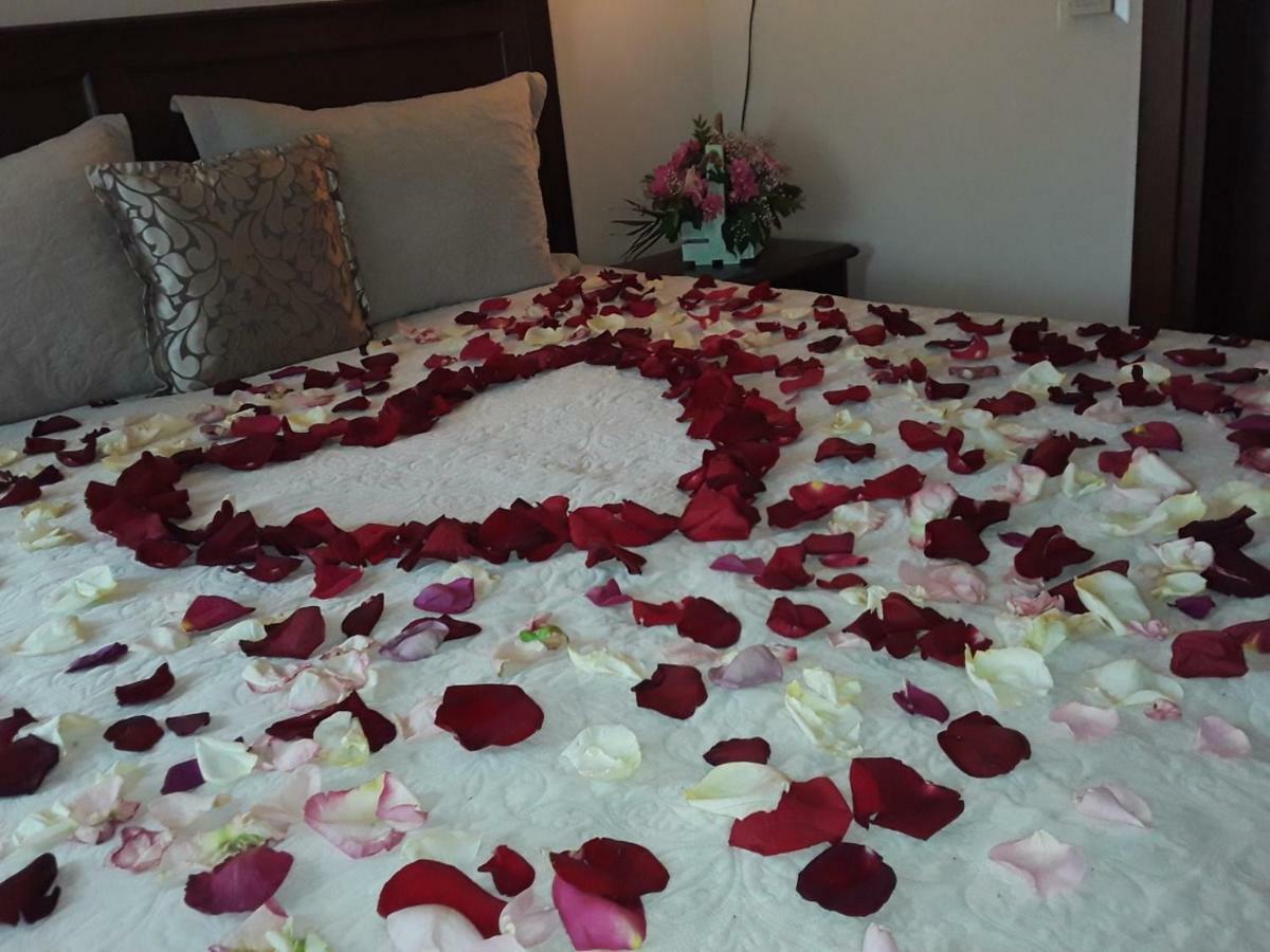 Hotel Ekaterinoslav Dnipro Esterno foto