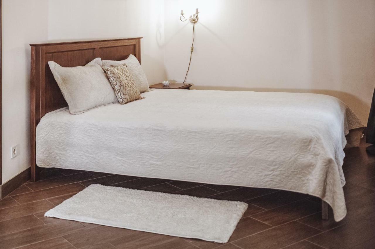 Hotel Ekaterinoslav Dnipro Esterno foto